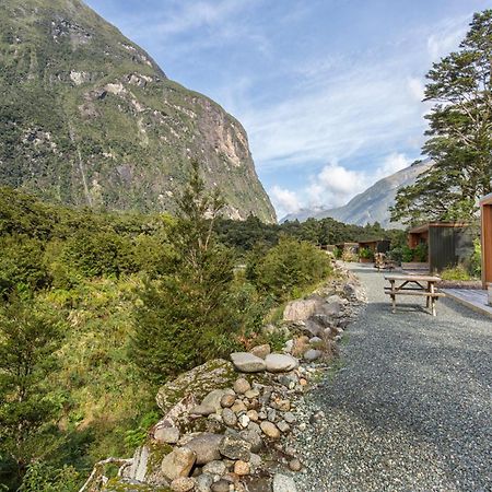 Milford Sound Lodge מראה חיצוני תמונה