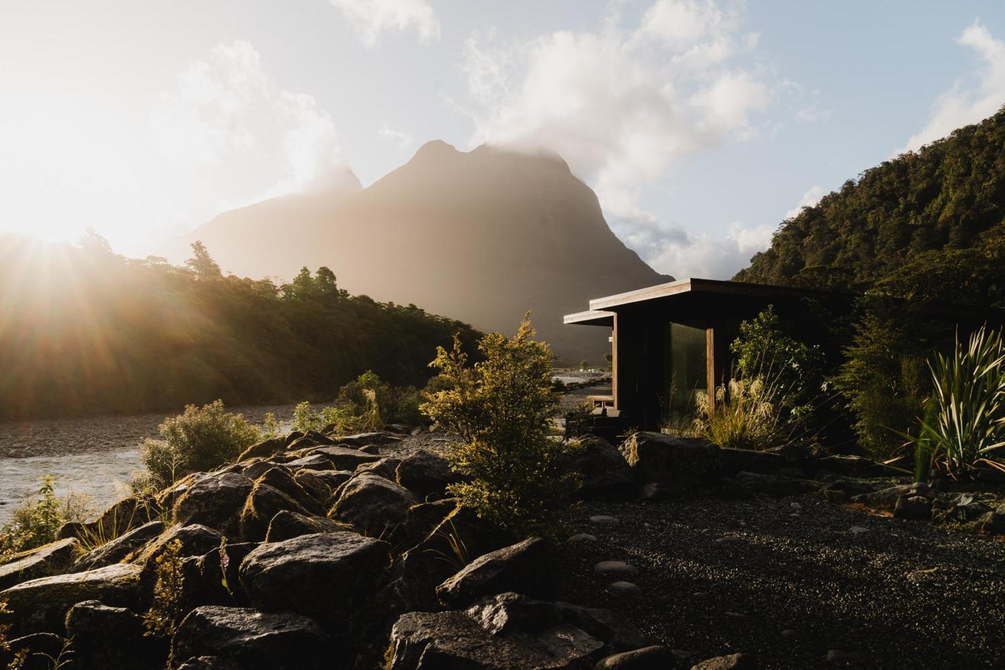 Milford Sound Lodge מראה חיצוני תמונה