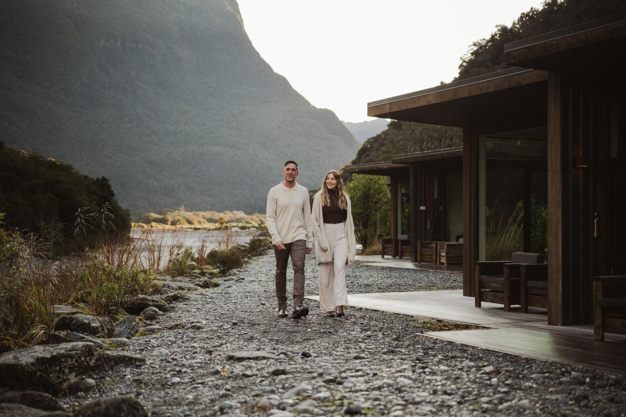 Milford Sound Lodge מראה חיצוני תמונה